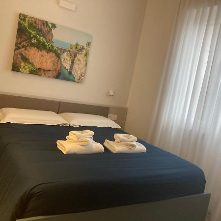 Divina Holiday - Rooms Maiori Luaran gambar