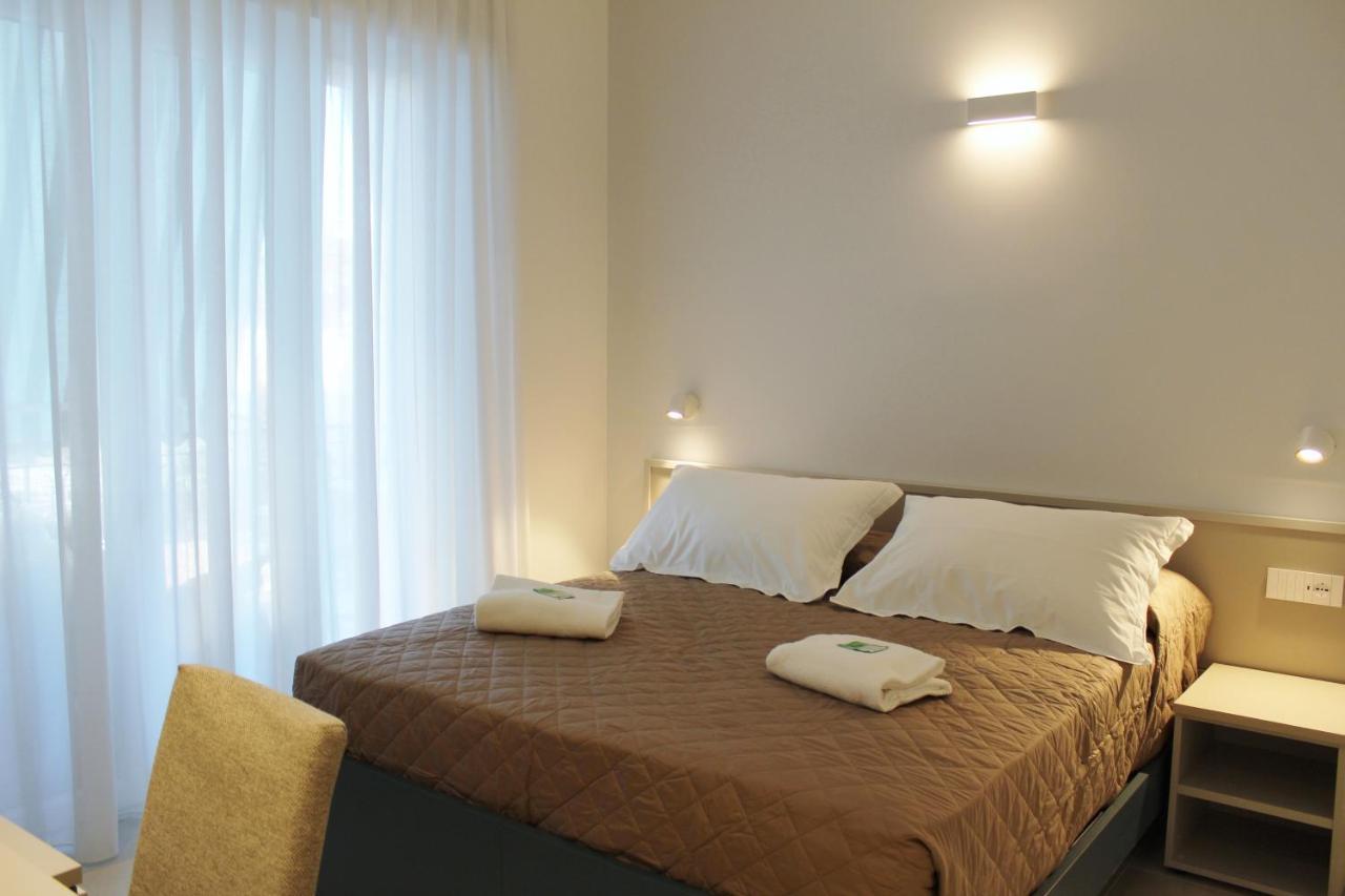 Divina Holiday - Rooms Maiori Luaran gambar