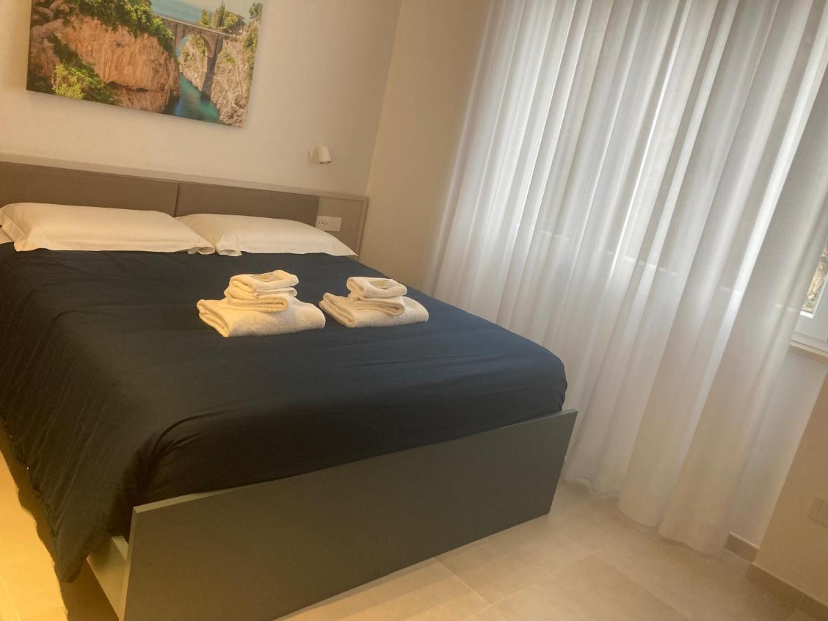 Divina Holiday - Rooms Maiori Luaran gambar